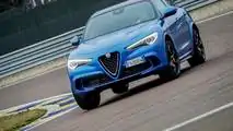 Alfa Romeo Stelvio Quadrifoglio VS Porsche Macan Turbo Performance Pack