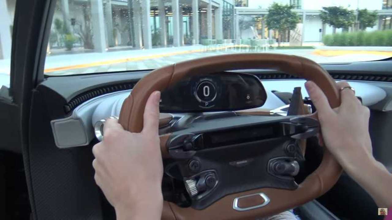 Aston Martin Valhalla de James Bond