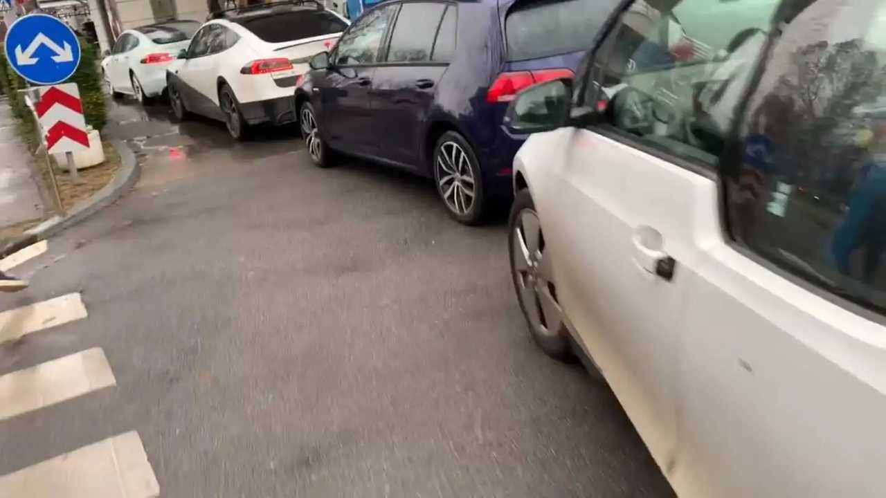 Croatian EV Owners Try To Give ICE'rs A Taste Of Their Own Medicine