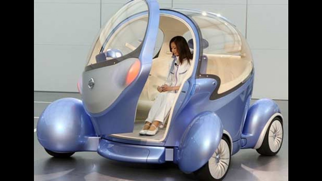 Nissan apresenta PIVO2 - carro que gira rodas em 360º para estacionar - Veja o vídeo
