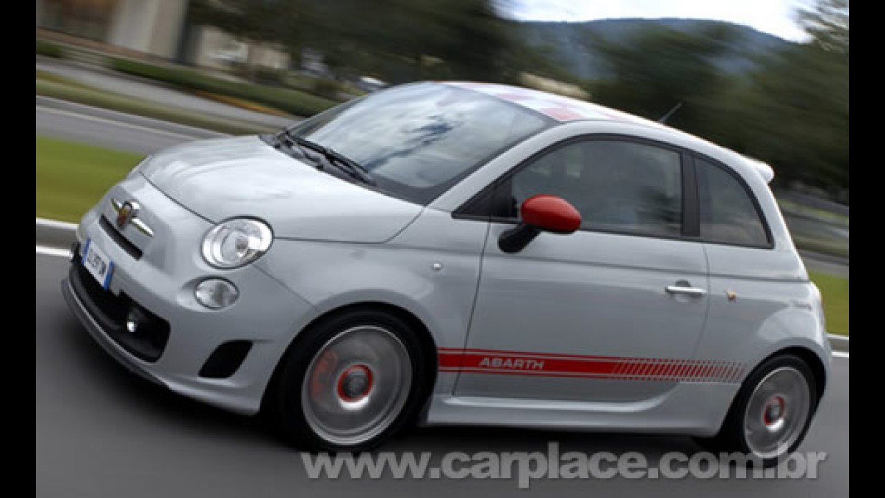Fiat 500 ganha versão Abarth Opening Edition em seu primeiro aniversário