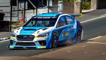 Subaru WRX sahibi olduğu Isle of Man TT tur rekorunu bir kez daha kırdı
