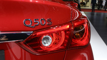 2017 Infiniti Q30S Paris Motor Show