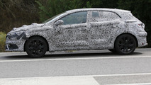 2016 Renault Megane spy photo