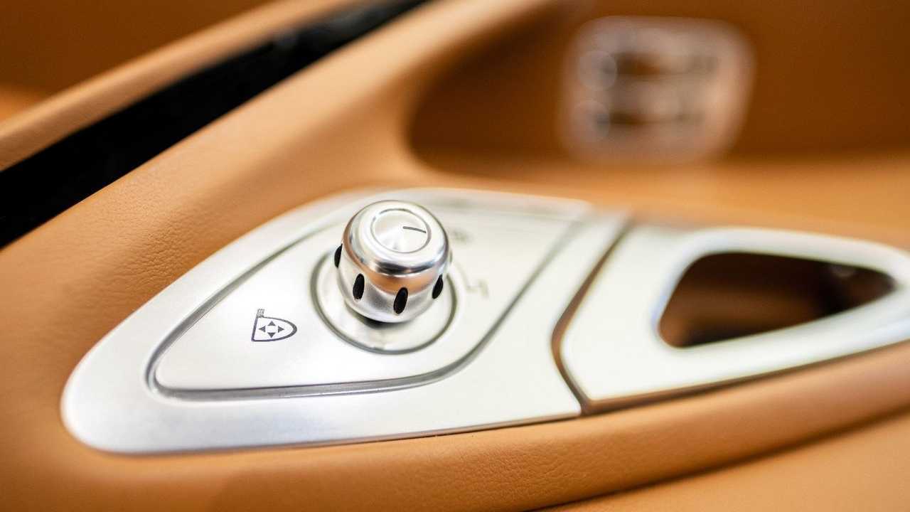Bugatti Veyron beltéri eladó