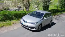 Essai Toyota Auros Hybrid