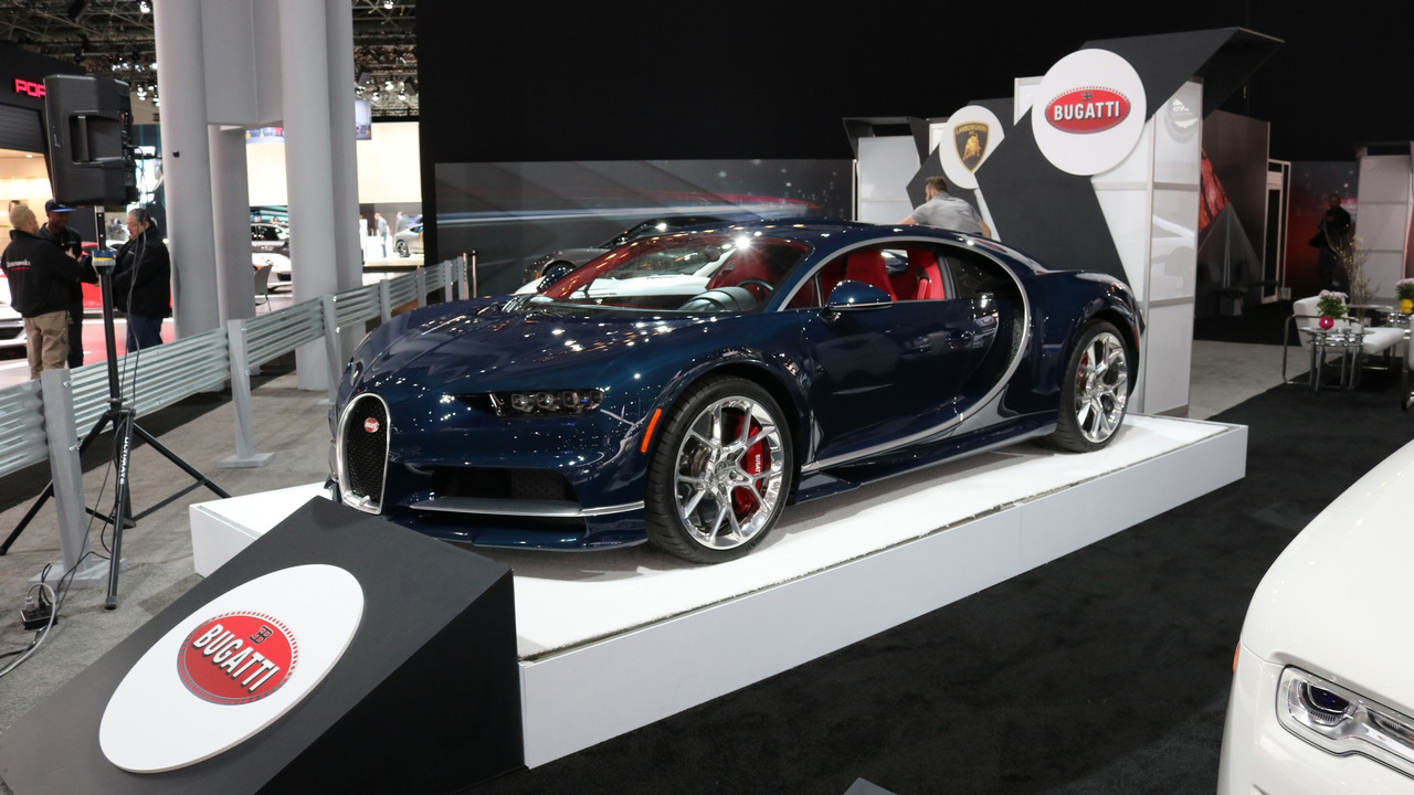 Bugatti Chiron U S Spec At 2017 New York Auto Show Motor1 Photos Bugatti Chiron U S Spec At 2017 New York Auto Show