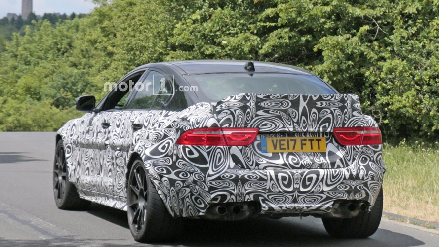 Güçlü Jaguar XE casus fotolar