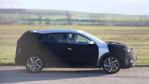 2017 Kia Niro Hybrid spy photo