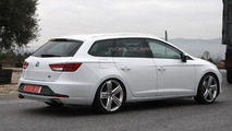 SEAT Leon ST Cupra prototype spy photo 18.12.2013
