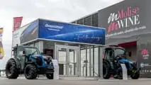 Landini a Vinitaly 2026: quando il trattore va in fiera con il vino