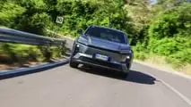 Toyota C-HR+ (2026), la prova di Motor1.com