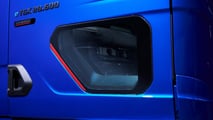 MAN New eTGX: nuovo finestrino ribassato nella porta del passeggero