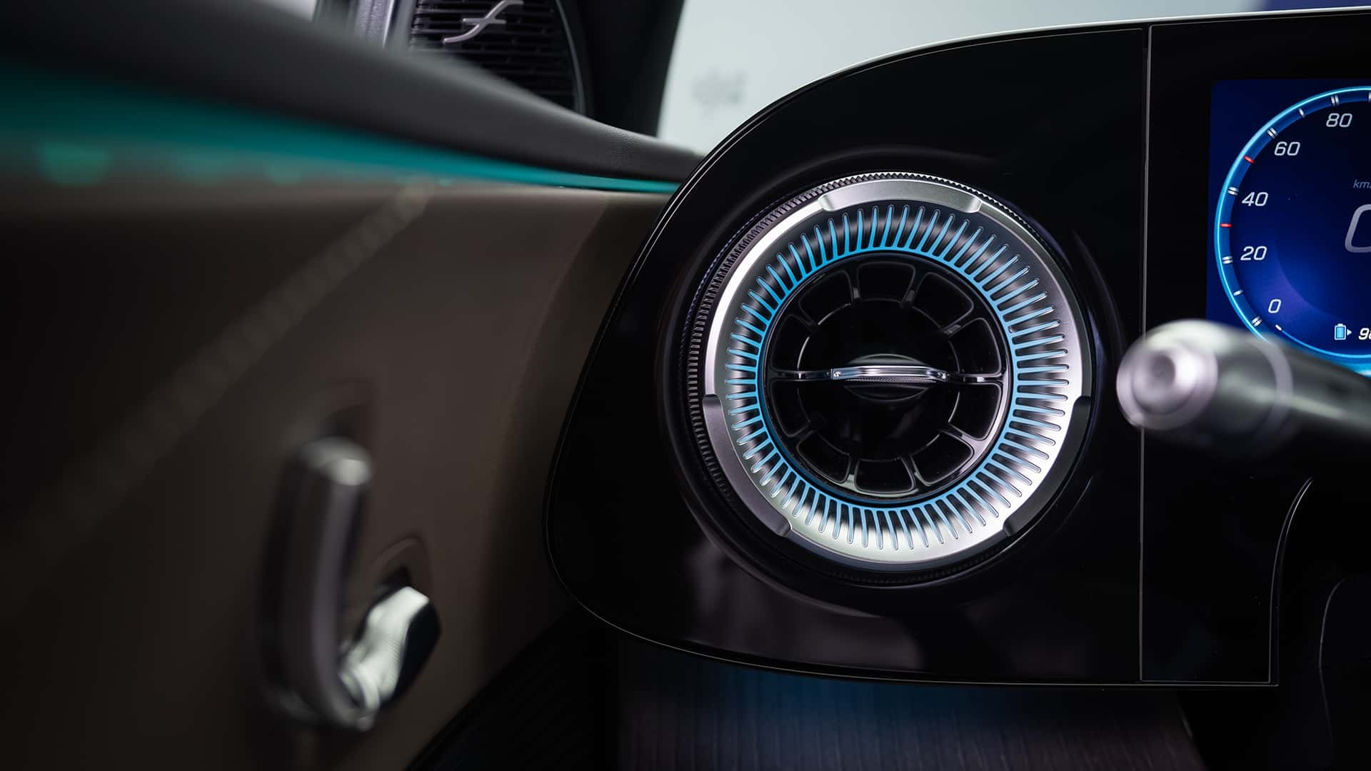 mercedes-benz-classe-c-electric.jpg