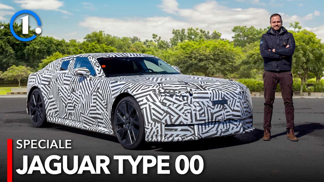 Con lei cambia tutto. La prova dell'auto più criticata del web