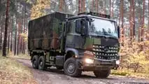 Mercedes-Benz Arocs 6x6 in Flecktarn