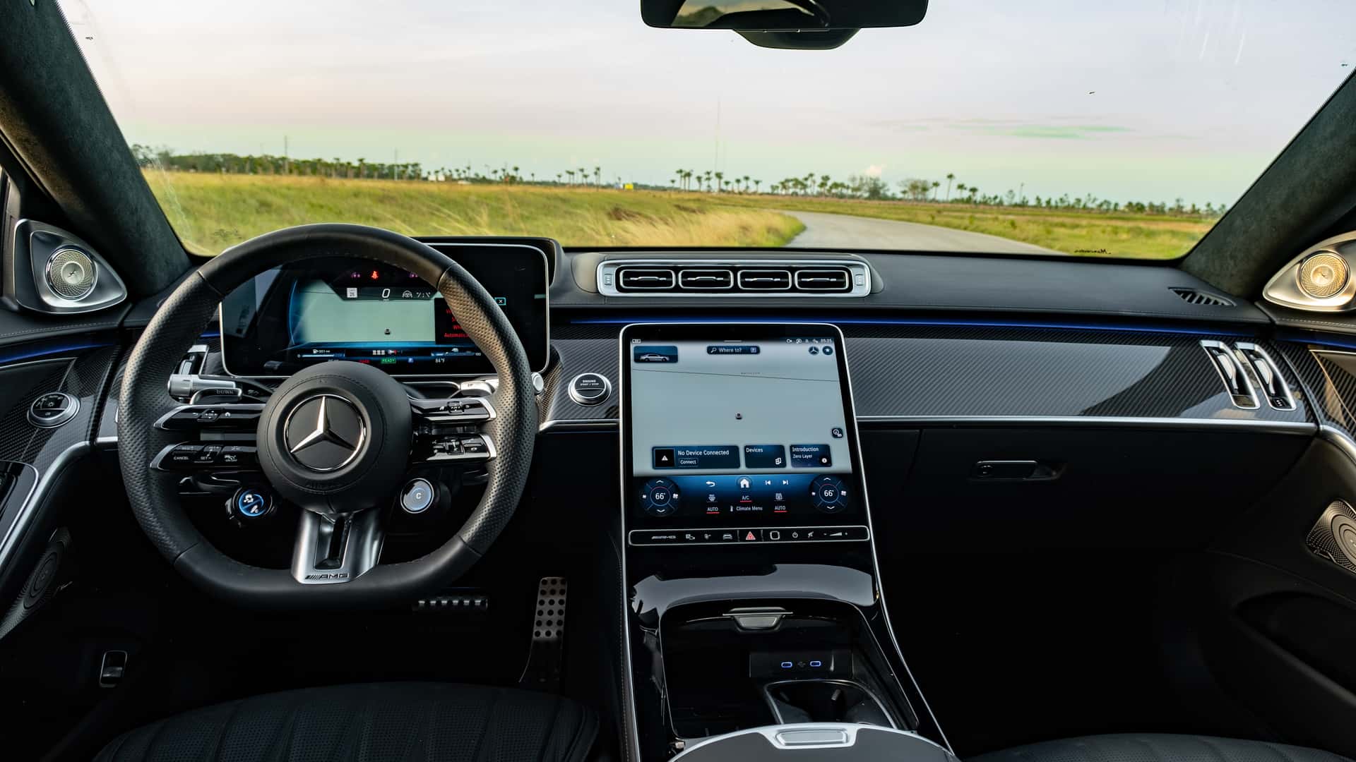 https://cdn.motor1.com/images/mgl/xqKM1k/s1/2024-mercedes-amg-s63-e-performance-review.jpg