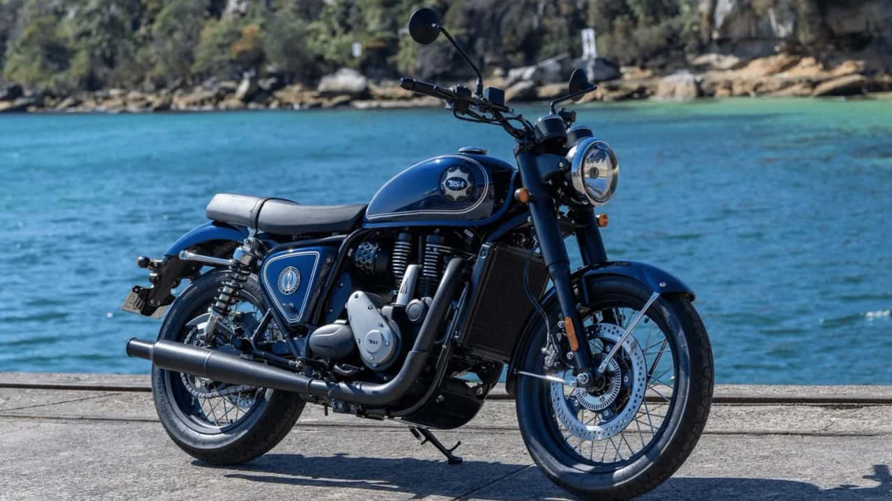 New BSA Gold Star Paint Job Has A Much Cooler Backstory Than You’d Expect