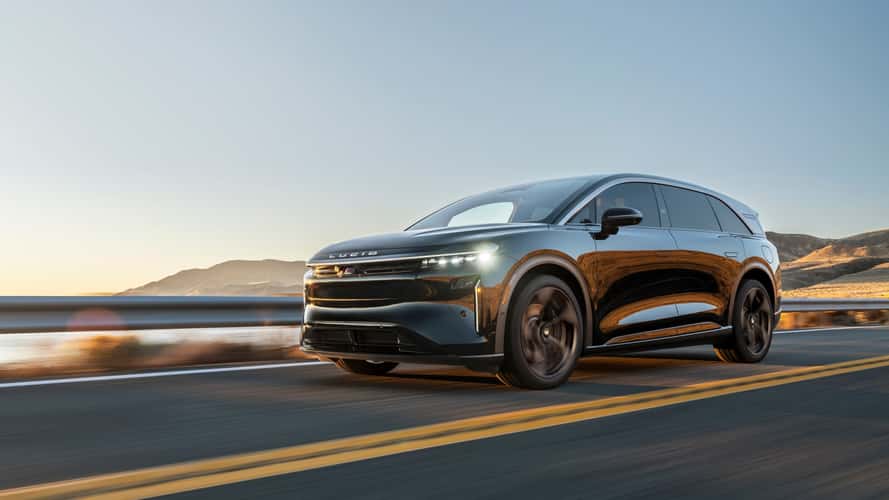 The Lucid Gravity Touring Is Here. Here’s How Fast It Charges From 0% to 100%