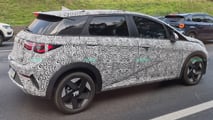 Novo BYD Dolphin 2027 é flagrado em testes no Brasil