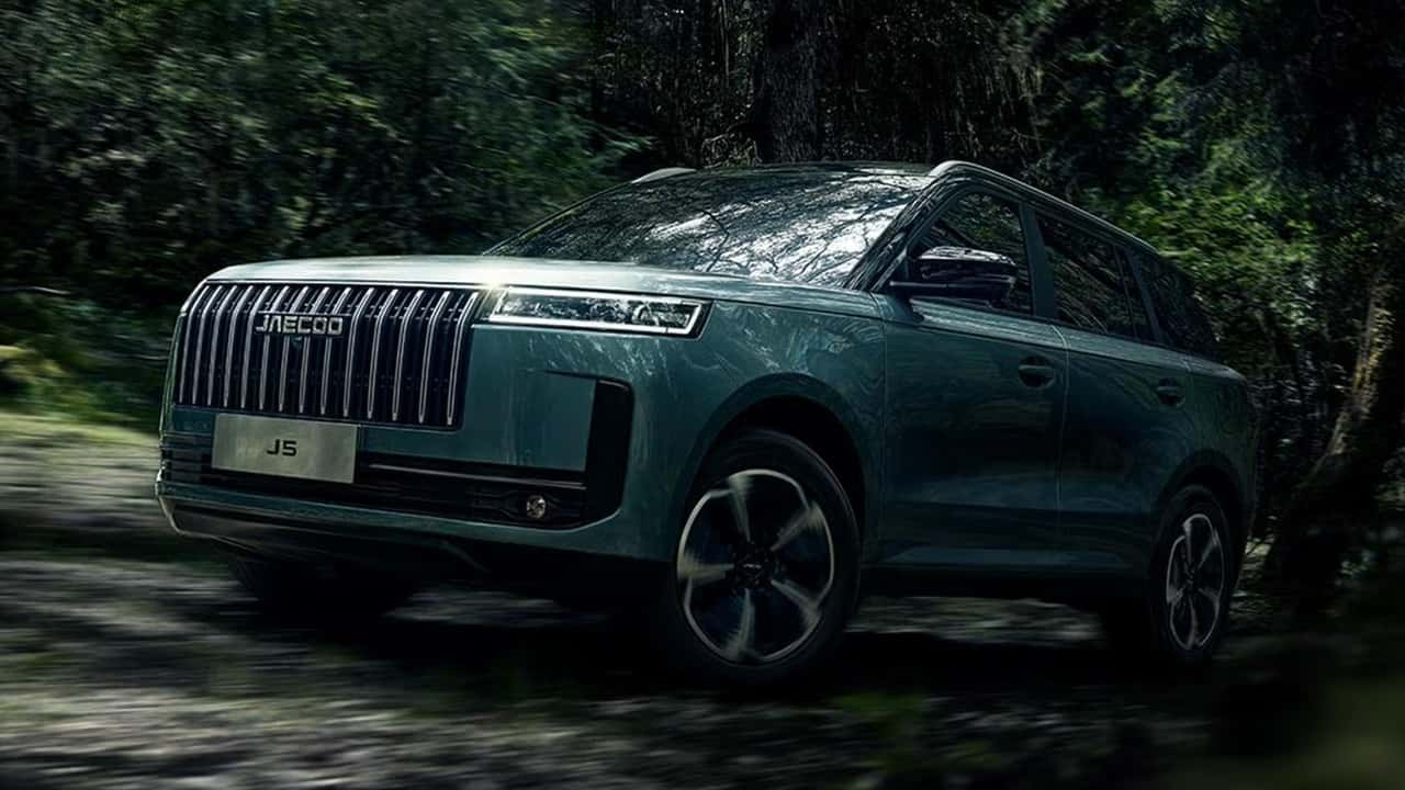 Novo Jaecoo 5 híbrido será lançado em breve e já aparece em teaser