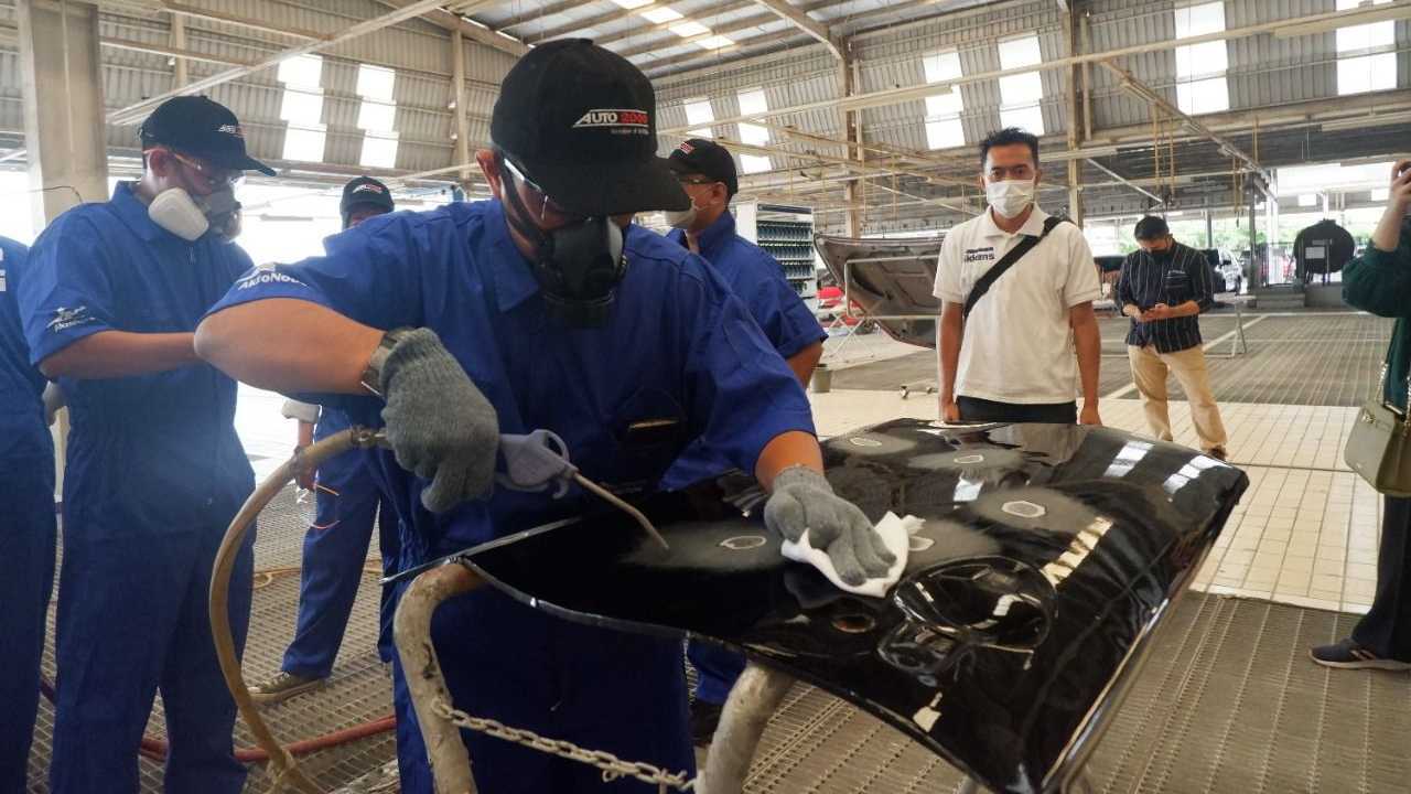 Layanan Body & Paint Auto2000