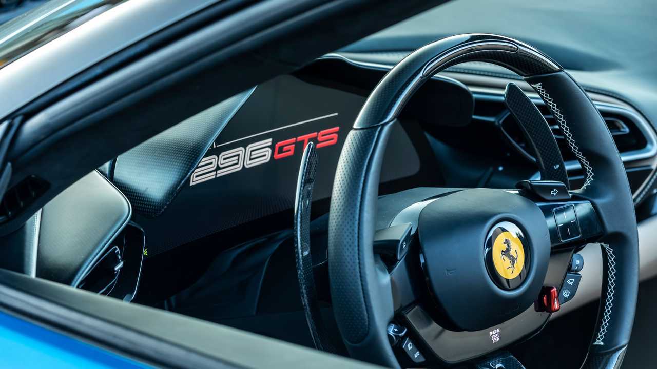 Foto - Ferrari 296 GTS - Prova