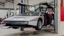 Aston Martin Bulldog 200-MPH Attempt