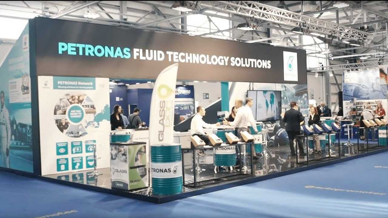 Uno stand Petronas