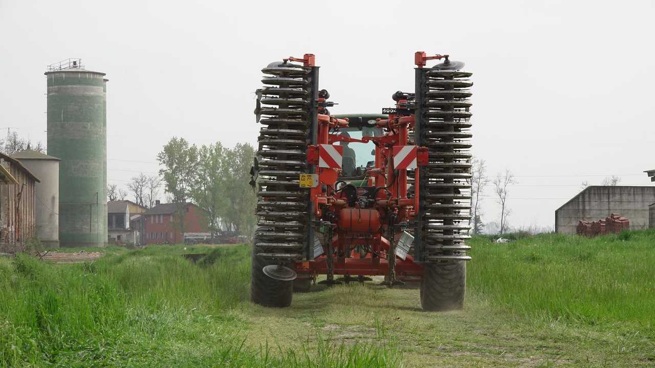 Kuhn Performer 5000