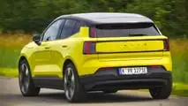 Volvo EX30 Single Extended Range Ultra (2024) in Moss Yellow im Test