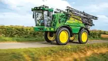 John Deere entra nel business delle irroratrici semoventi in Italia con la nuova 300M