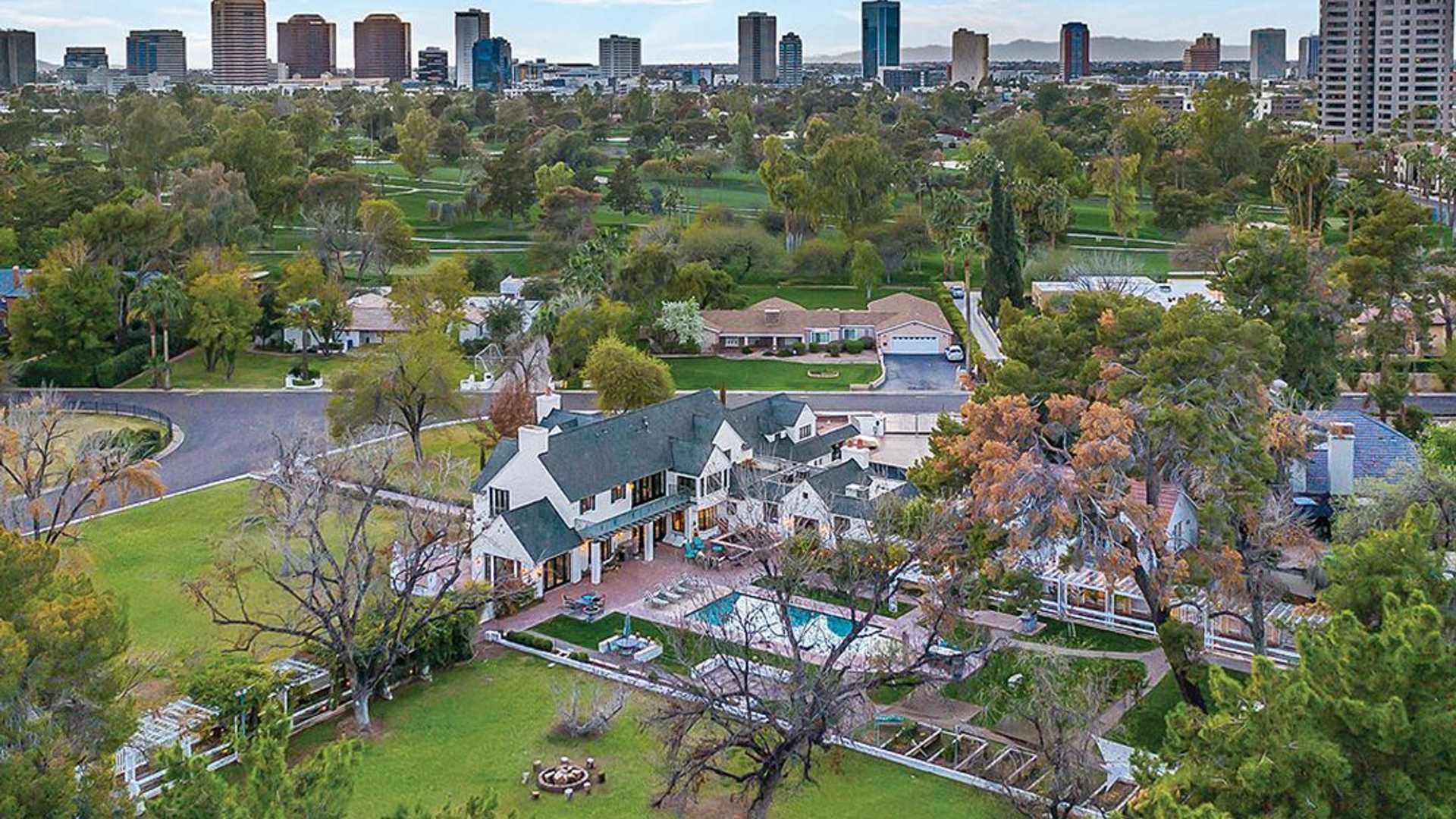 Motor Mansions The Phoenix Country Club Property Fit For A Car Collection