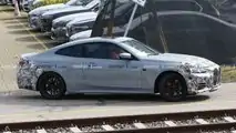 BMW Serie 4 Coupé restyling, le prime foto spia
