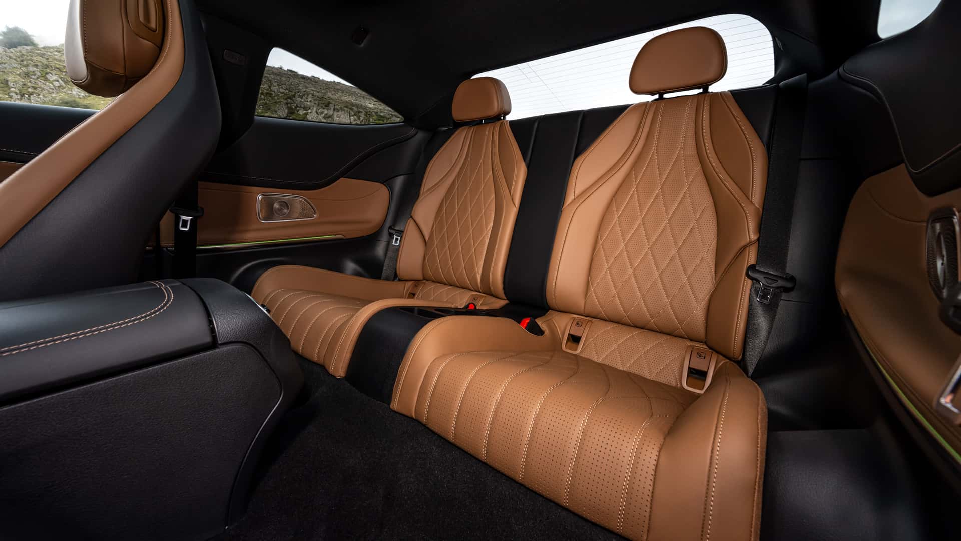 https://cdn.motor1.com/images/mgl/xqpqLy/s1/2024-mercedes-benz-cle-class-interior-rear-seats.jpg