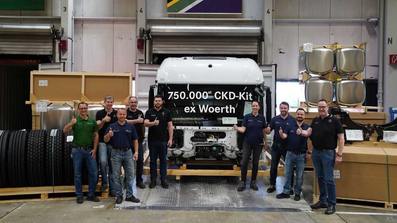 la-fabbrica-di-camion-mercedes-di-worth (4)
