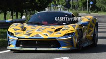 Ferrari Daytona SP3 avec camouflage