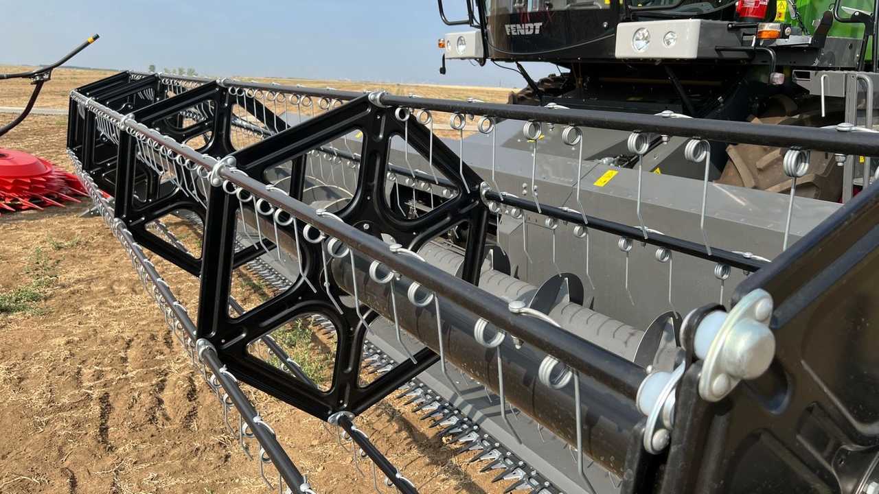 Nuova mietitrebbia Fendt Corus 500 MY 2023
