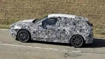 BMW M135i Facelift auf neuen Erlkönigbildern