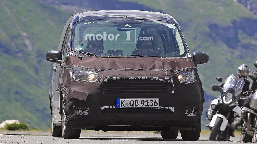 Ford Tourneo Courier spy photo