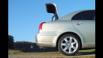 Test Toyota Avensis 2.4