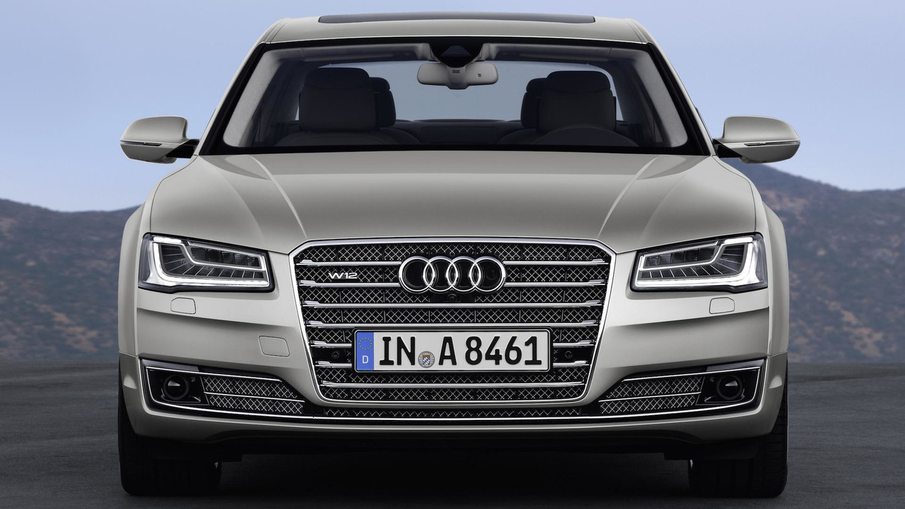 2018 Audi A8 Comparison