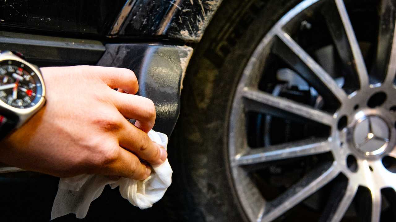 Pulizia auto, il cruscotto le plastiche e le guarnizioni
