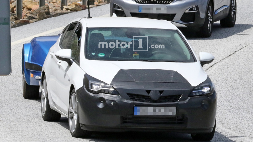 Opel Astra facelift new spy photo