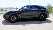 2020 Porsche Cayenne Coupe Spy Photo