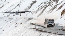 James Bond Spectre Filmindeki Land Rover Defender SVX