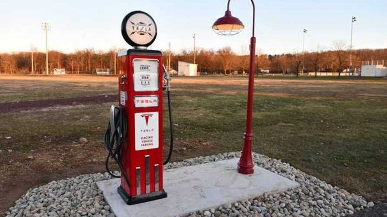 retro tesla charger