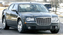 SPY PHOTOS: Chrysler 300C Facelift