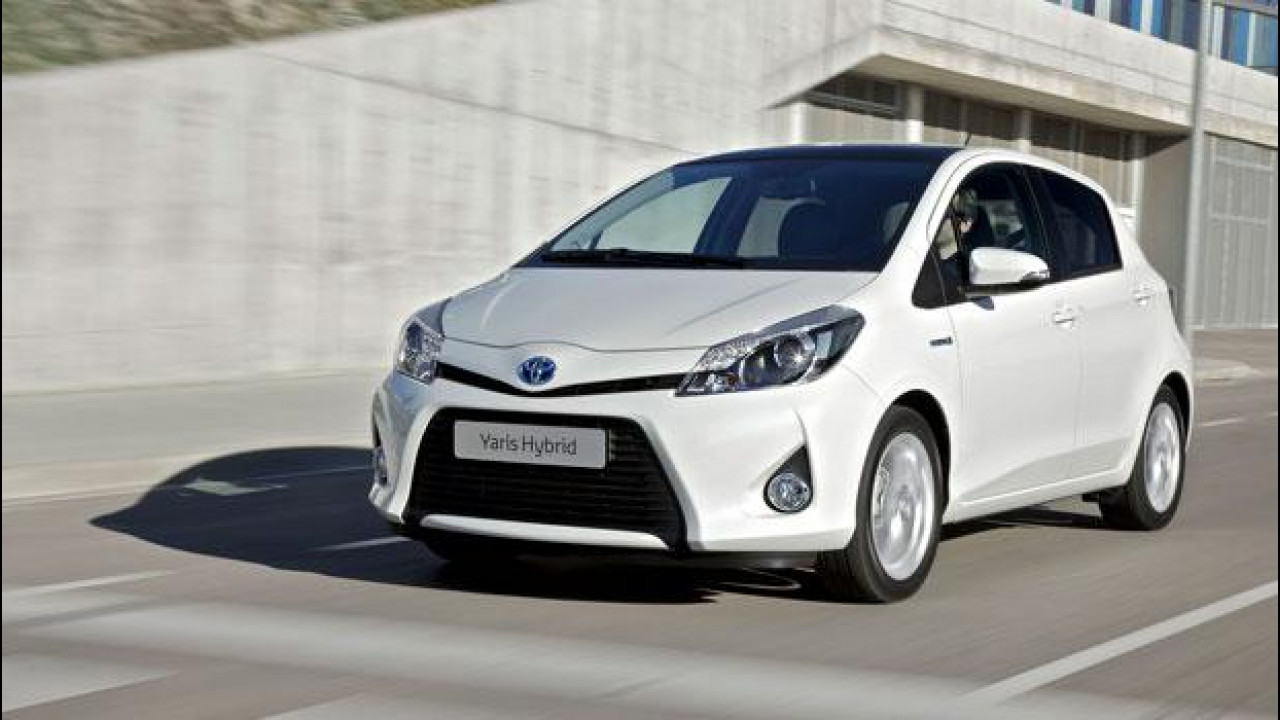 [Copertina] - Toyota Yaris Hybrid: torna il genio, questa volta verde