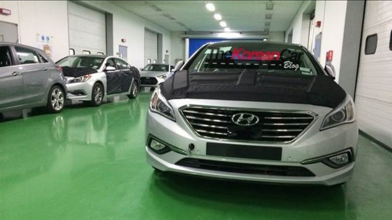 Hyundai divulga os primeiros teasers do Sonata reestilizado